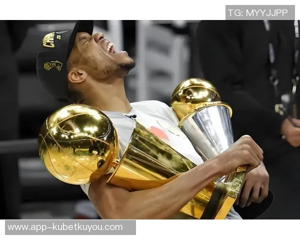 字母哥三季场均30分却未赢系列赛仅次于历史第二人