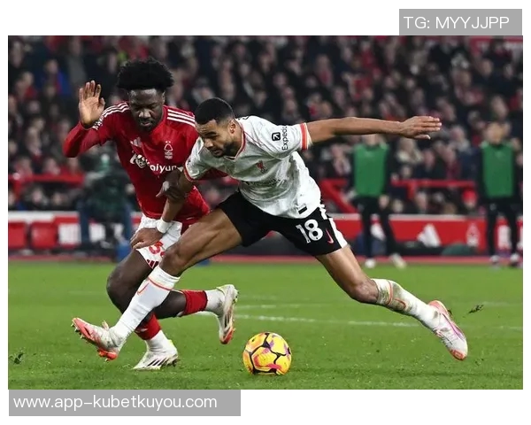 英超精彩回顾利物浦战胜西汉姆曼城轻取利兹联展现冠军实力